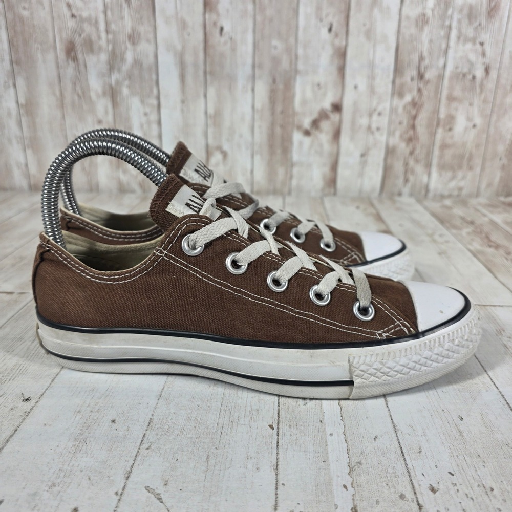 Converse All Star Chuck Taylor Low Top Brown Canvas Sneakers Womens 6 Mens 4